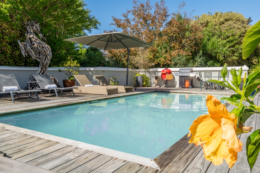 7 Bedroom Property for Sale in Belvidere Estate Western Cape